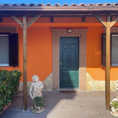La Casetta Di Zio E Pia Фьюмичино Экстерьер фото